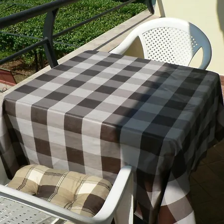 With Parking Space - 23335 Apartment Pula