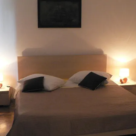 Apartment With Parking Space - 23335 Pula