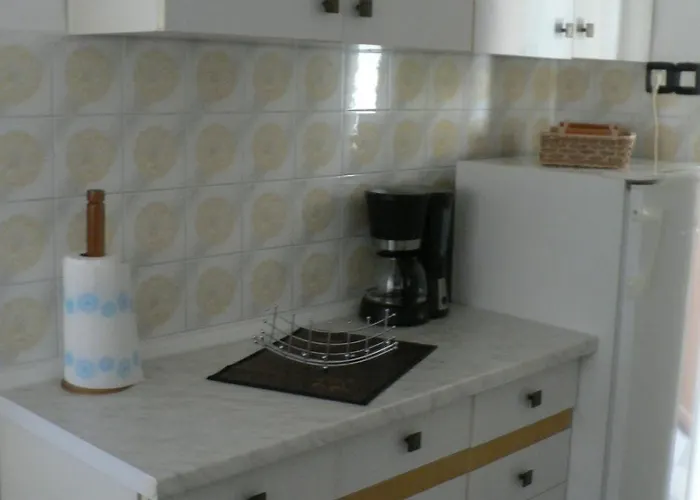 Апартаменти With Parking Space - 23335 *