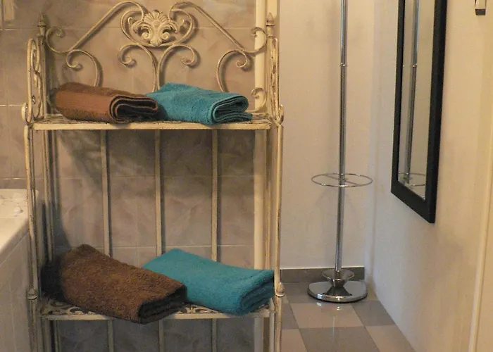 With Parking Space - 23335 Пула